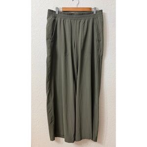 Lululemon Swift Mid-Rise Wide-Leg Pants - Army Green - 12